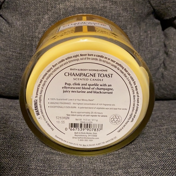 NEW! Bath & Body Works Champagne Toast 3-Wick Candle - Picture 4 of 4